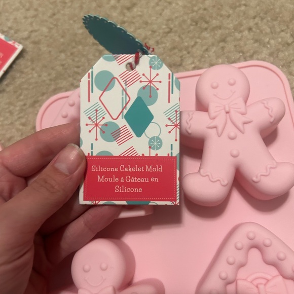 Silicone Cakelet Mold - Picture 3 of 3